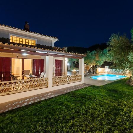 Evalexia Villa - Luxury Villa With Private Pool Near Laganas Perfect For Groups By Villa Mana Gers Kalamákion Exteriér fotografie