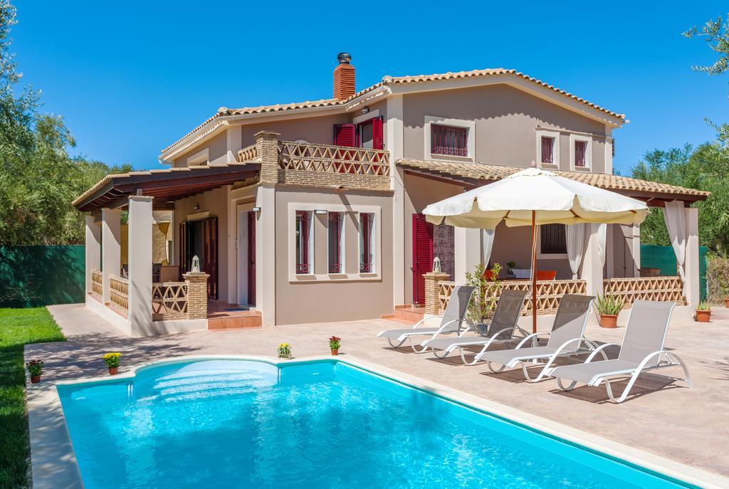 Evalexia Villa - Luxury Villa With Private Pool Near Laganas Perfect For Groups By Villa Mana Gers Kalamákion Exteriér fotografie