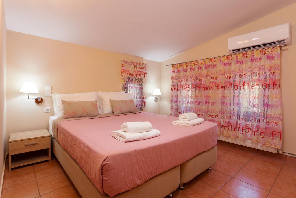 Evalexia Villa - Luxury Villa With Private Pool Near Laganas Perfect For Groups By Villa Mana Gers Kalamákion Exteriér fotografie